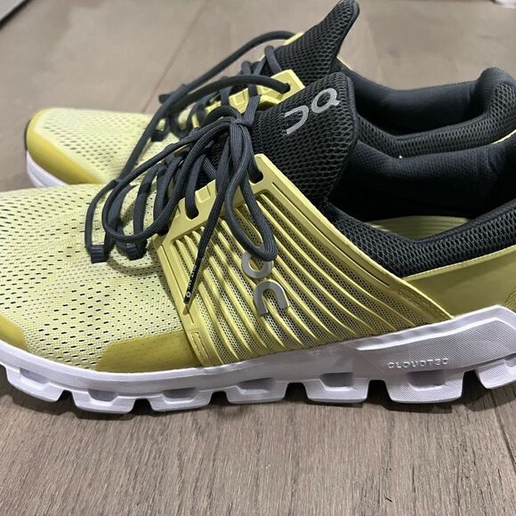 ON Men’s Cloudswift Sneaker Size US 11 main image 10